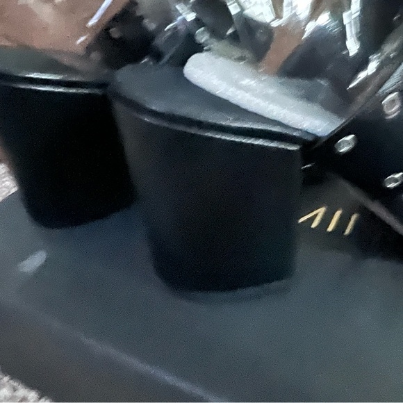 New in box Rebecca minkoff leather block heels - Picture 6 of 11